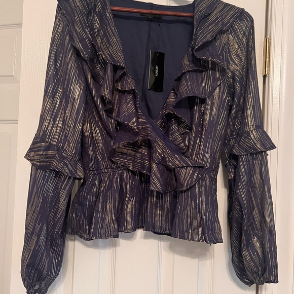 VICI NWT: metallic ruffle blouse - Picture 2 of 4